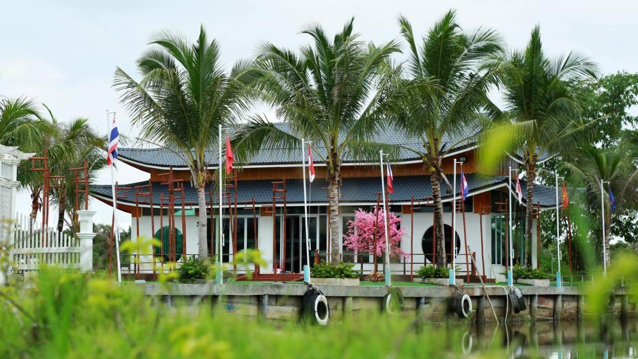 Nov Koh Kong Resort Phumi Sre Thmei Exteriör bild