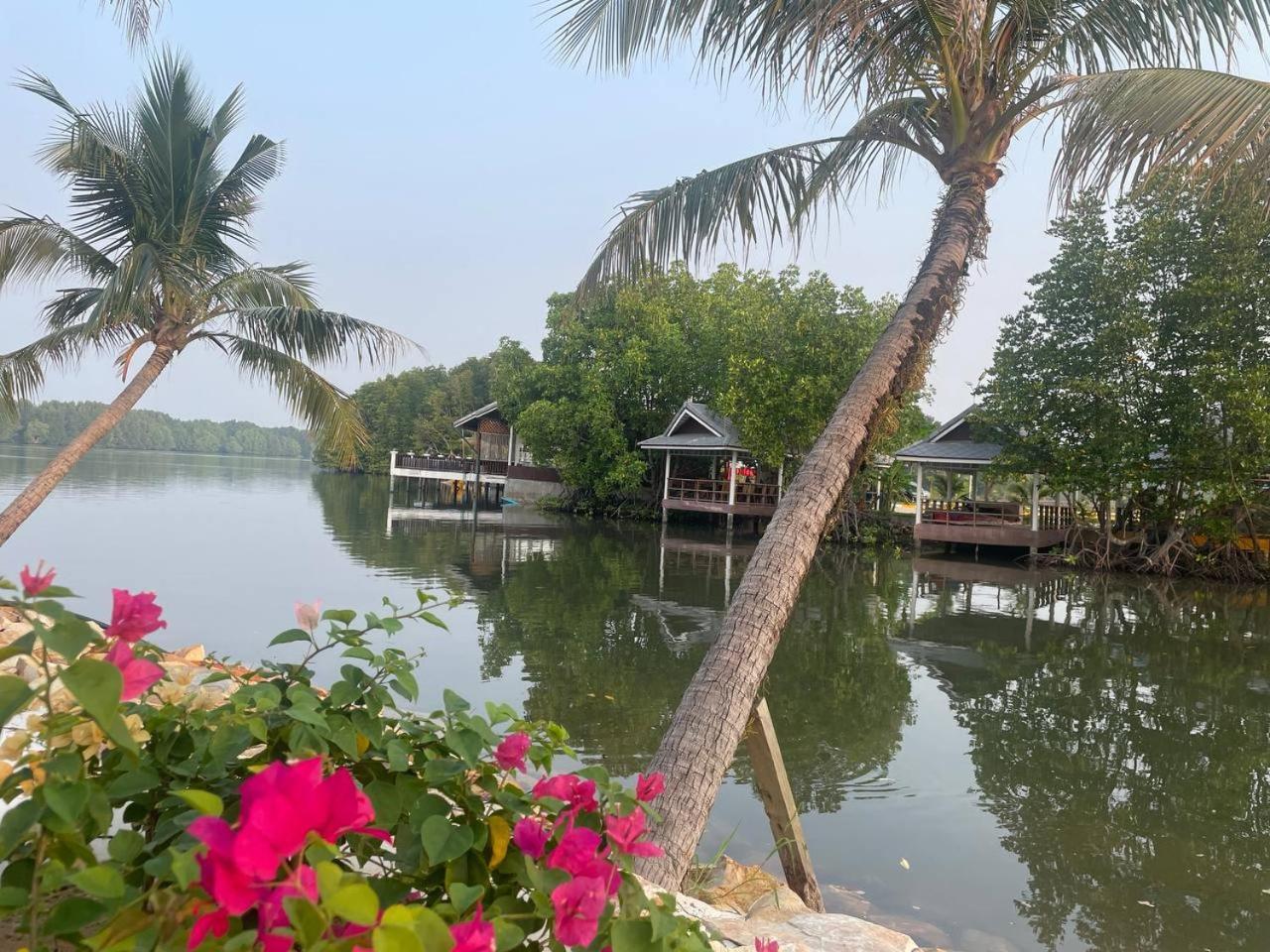 Nov Koh Kong Resort Phumi Sre Thmei Exteriör bild