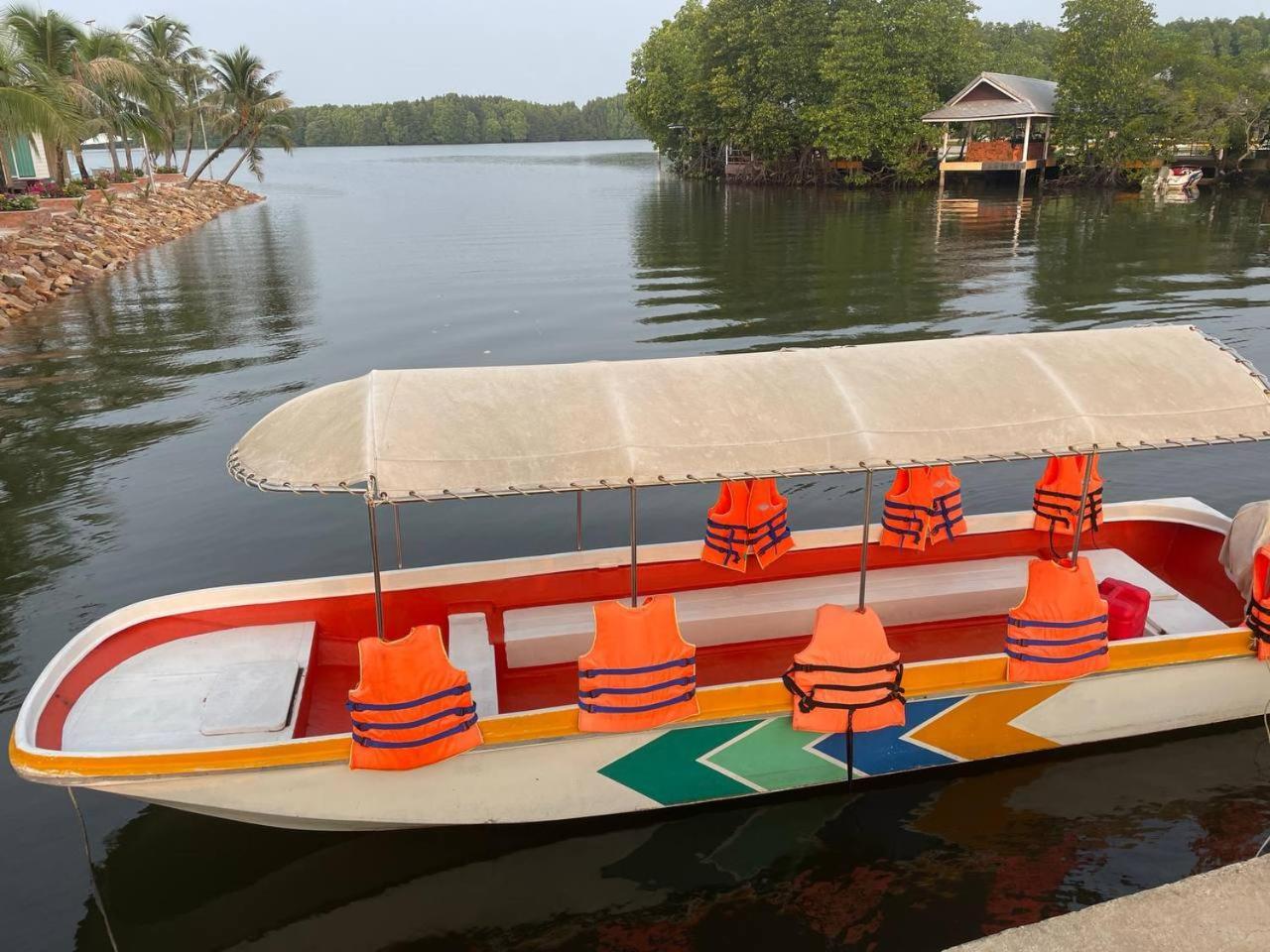 Nov Koh Kong Resort Phumi Sre Thmei Exteriör bild